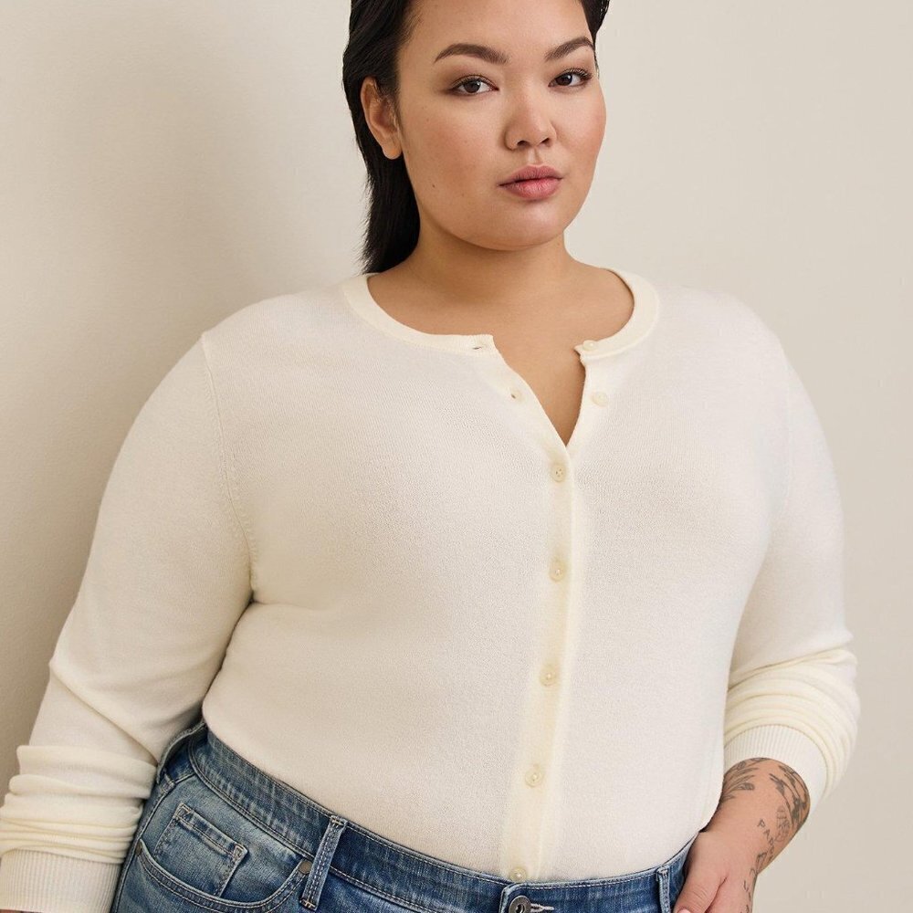 Torrid - Everyday Soft Cardigan Crew Sweater in Ivory​​​​​​​​